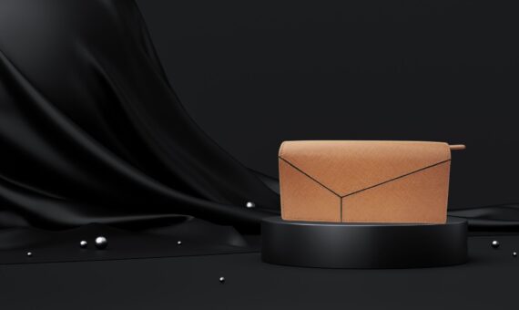 How Leather Purse Can Uplift A Women's Personality
